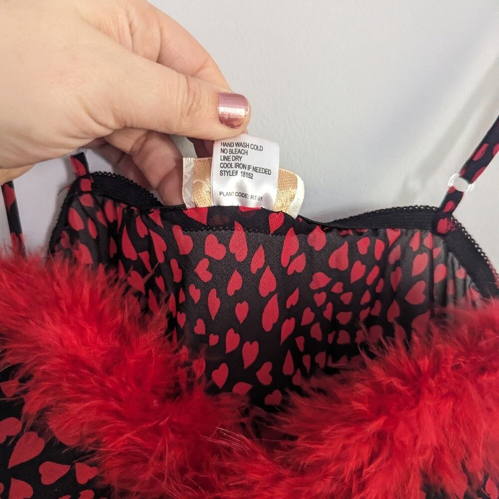 Vintage Women's Inner Most Feather Red Boa and Hearts Slip Pajama Medium 90s - Picture 6 of 7